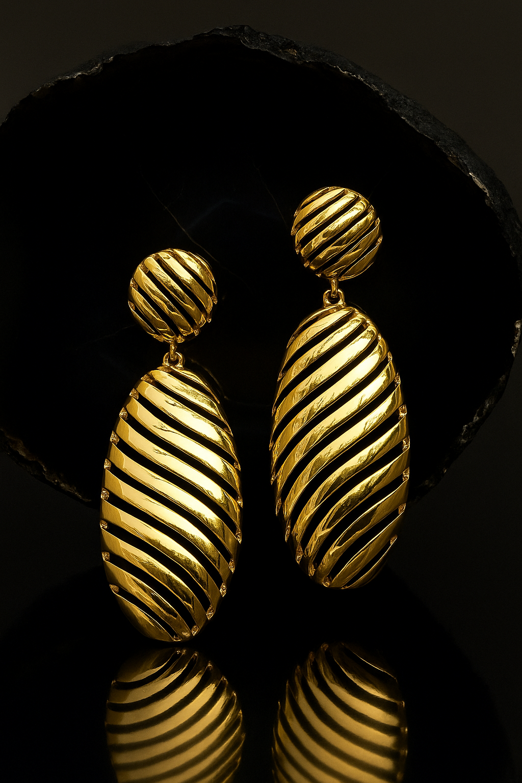 Metallic Groove Drop Earrings