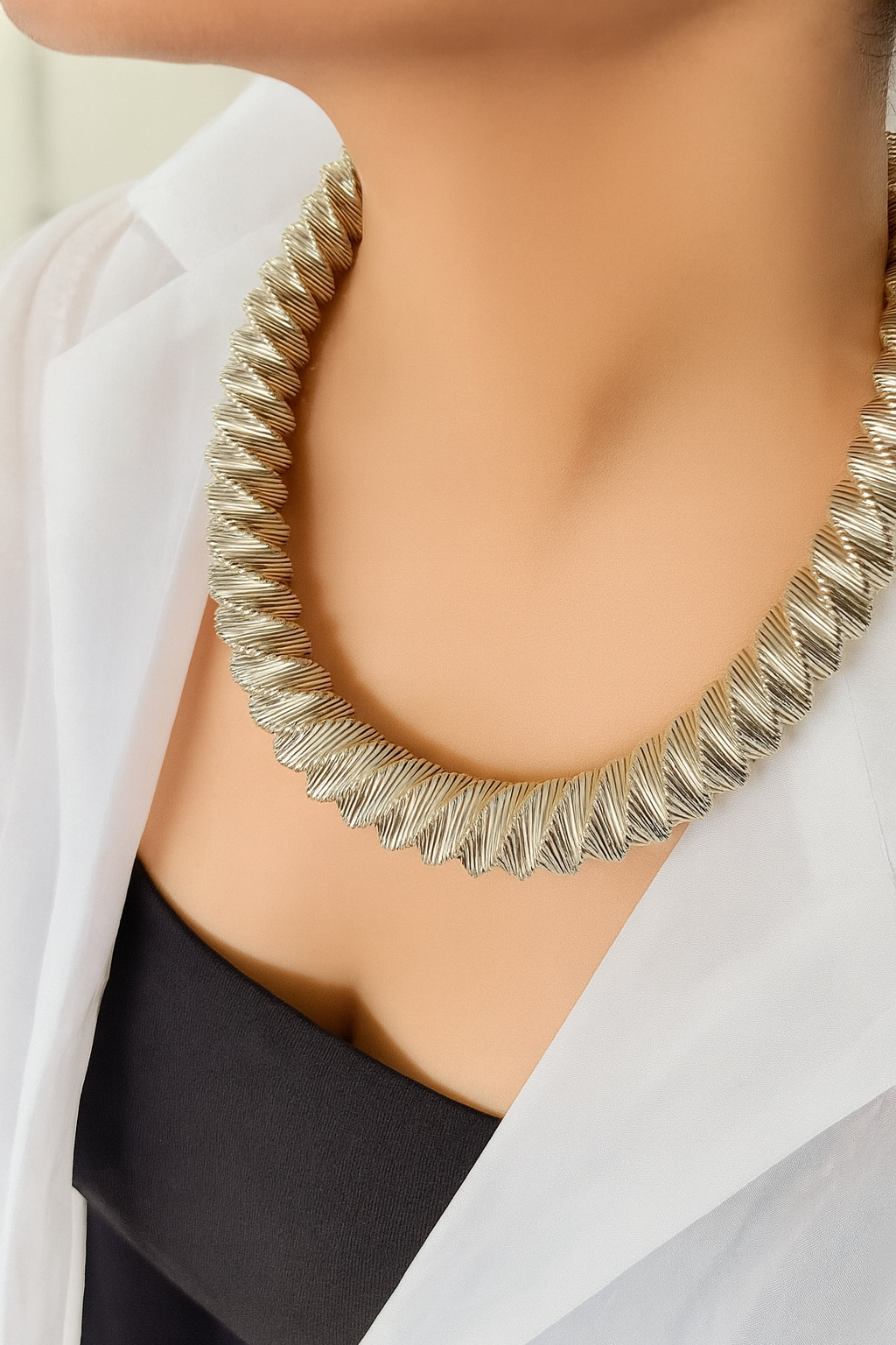 Silver Spiral Collar Necklace