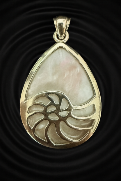 Dual-Sided Ocean Pendant - Mother of Pearl & 925 Silver